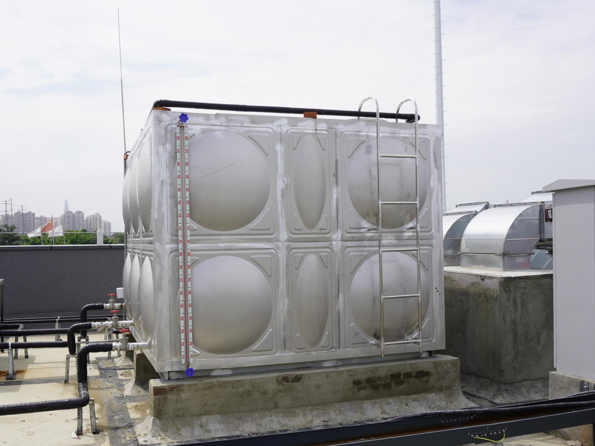 學校不銹鋼生活水箱