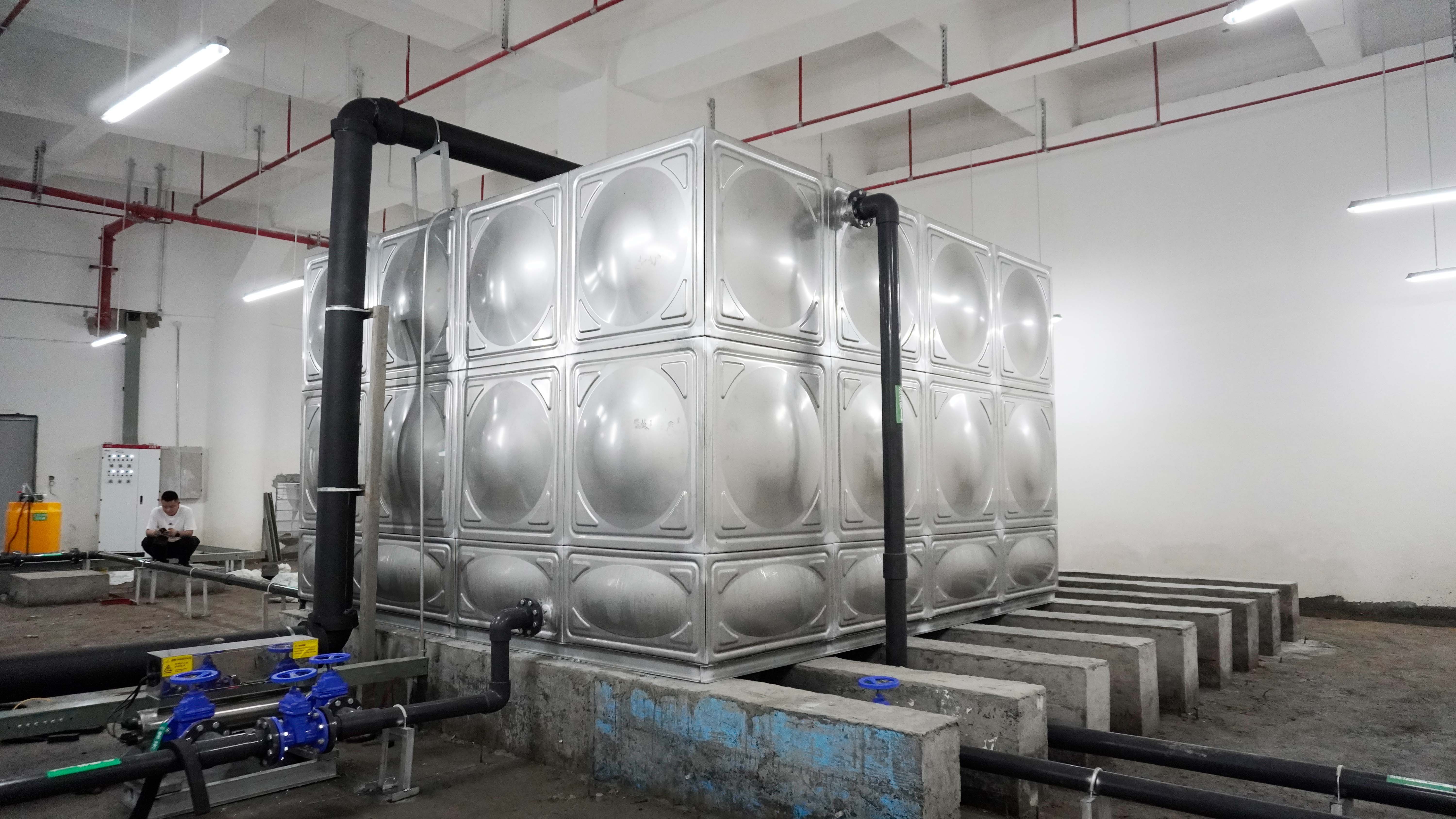 商場(chǎng)機(jī)房雨水回用系統(tǒng)